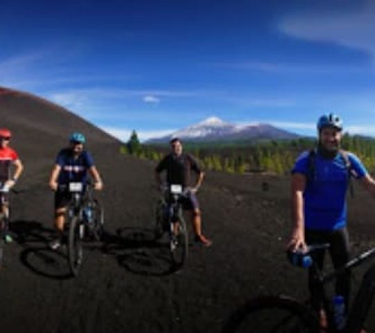 Cycling tour around the Chinyero volcano