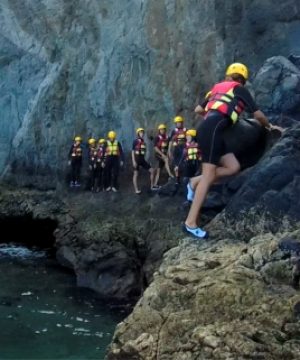 Reserva – Coasteering, barranquismo por el mar en Lanzarote
